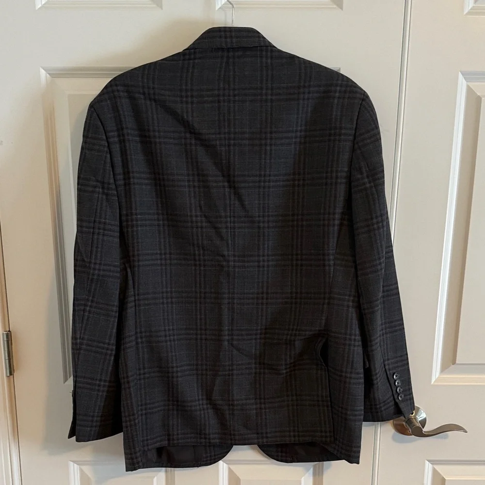 Jos. A. Bank Tailored Fit gray plaid blazer Size 42R 100% Wool